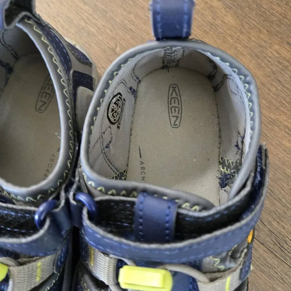 Keen Newport H2 Toddler Size 12 Sandals Shoes Slingback Casual Blue Hiking
